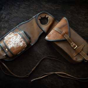 Showman® Trail Companion Horn Bag – Cowhide